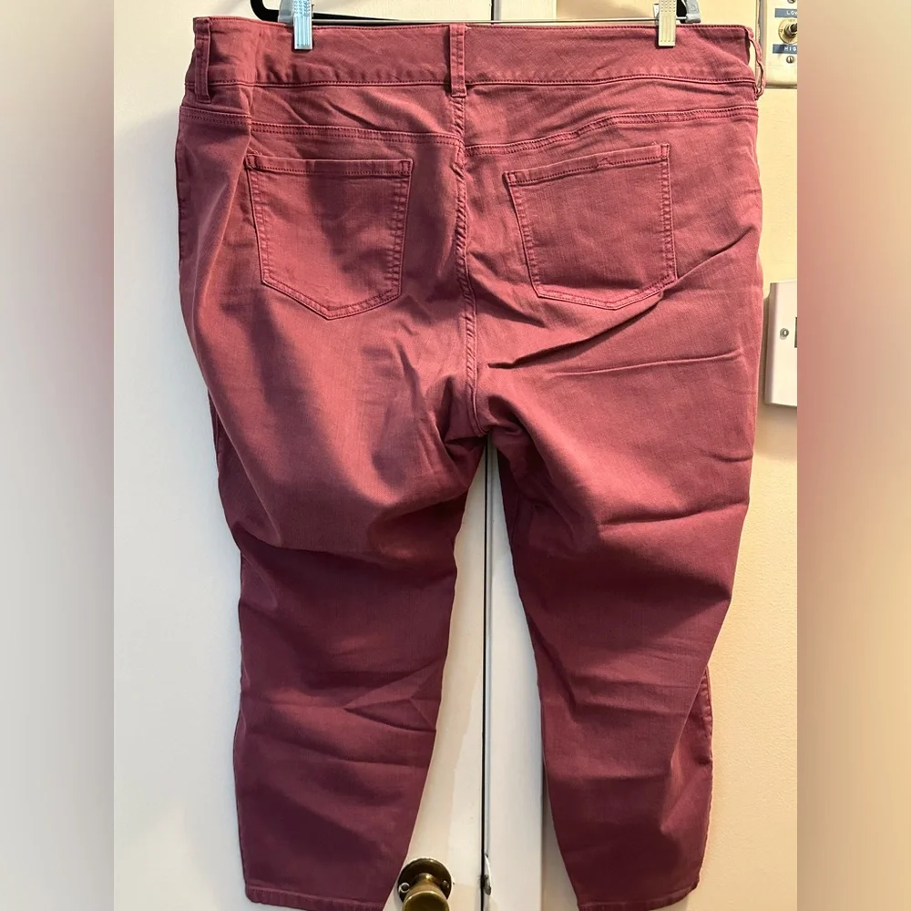 Torrid jeans - Picture 2 of 3